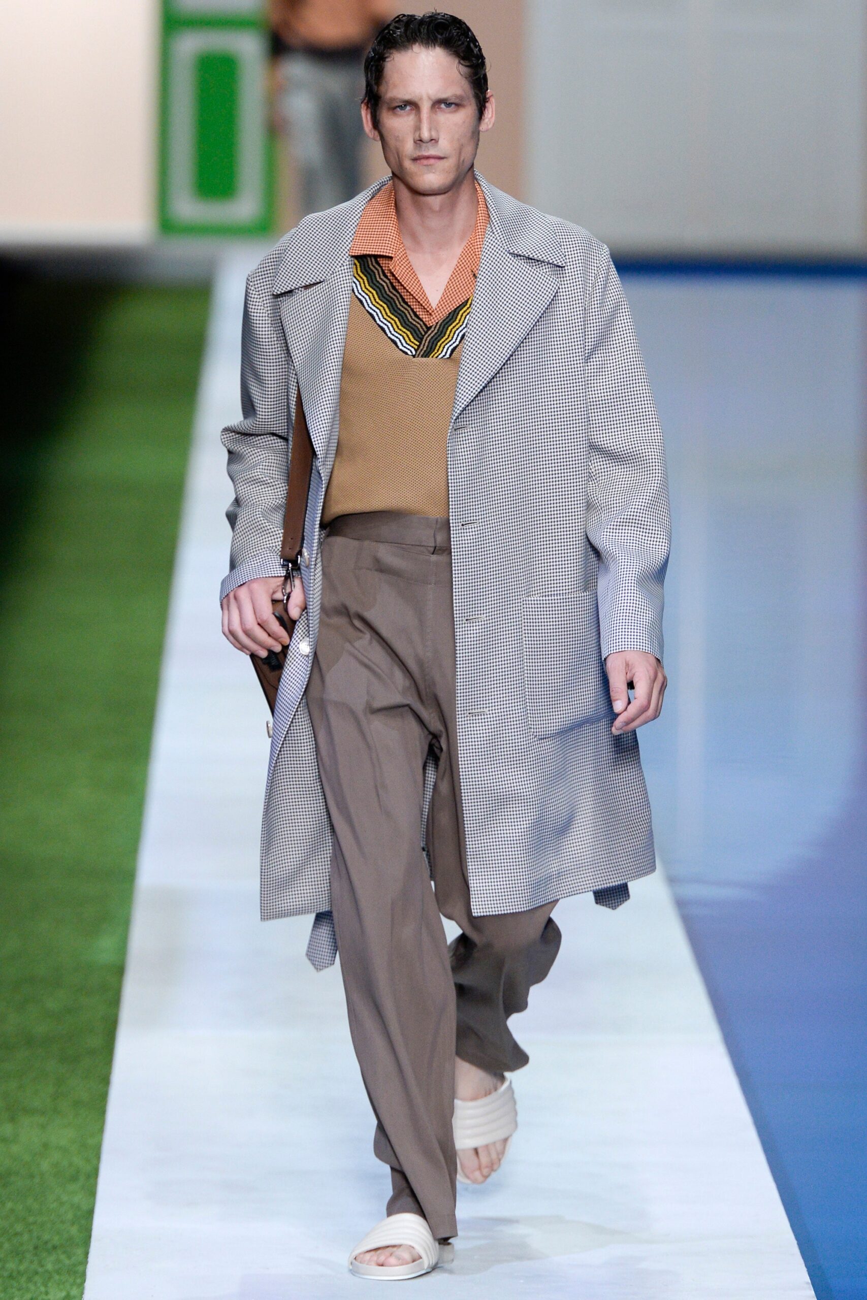 Fendi S/S 17 Menswear Look 1