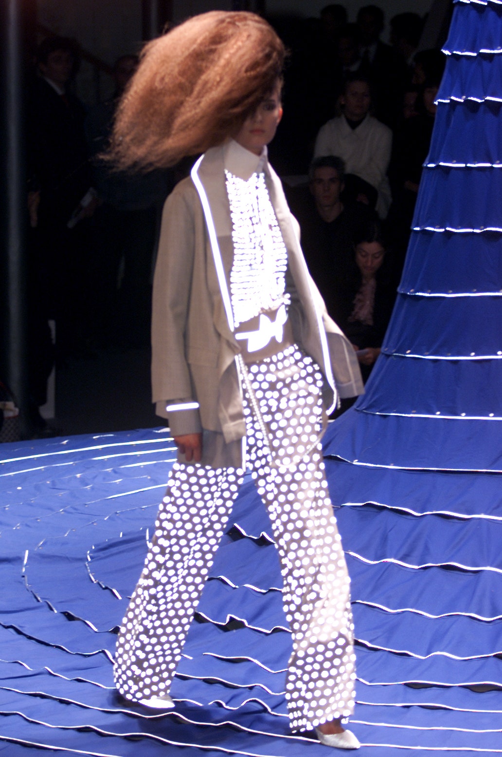 Féraud S/S 02 Couture Look 3