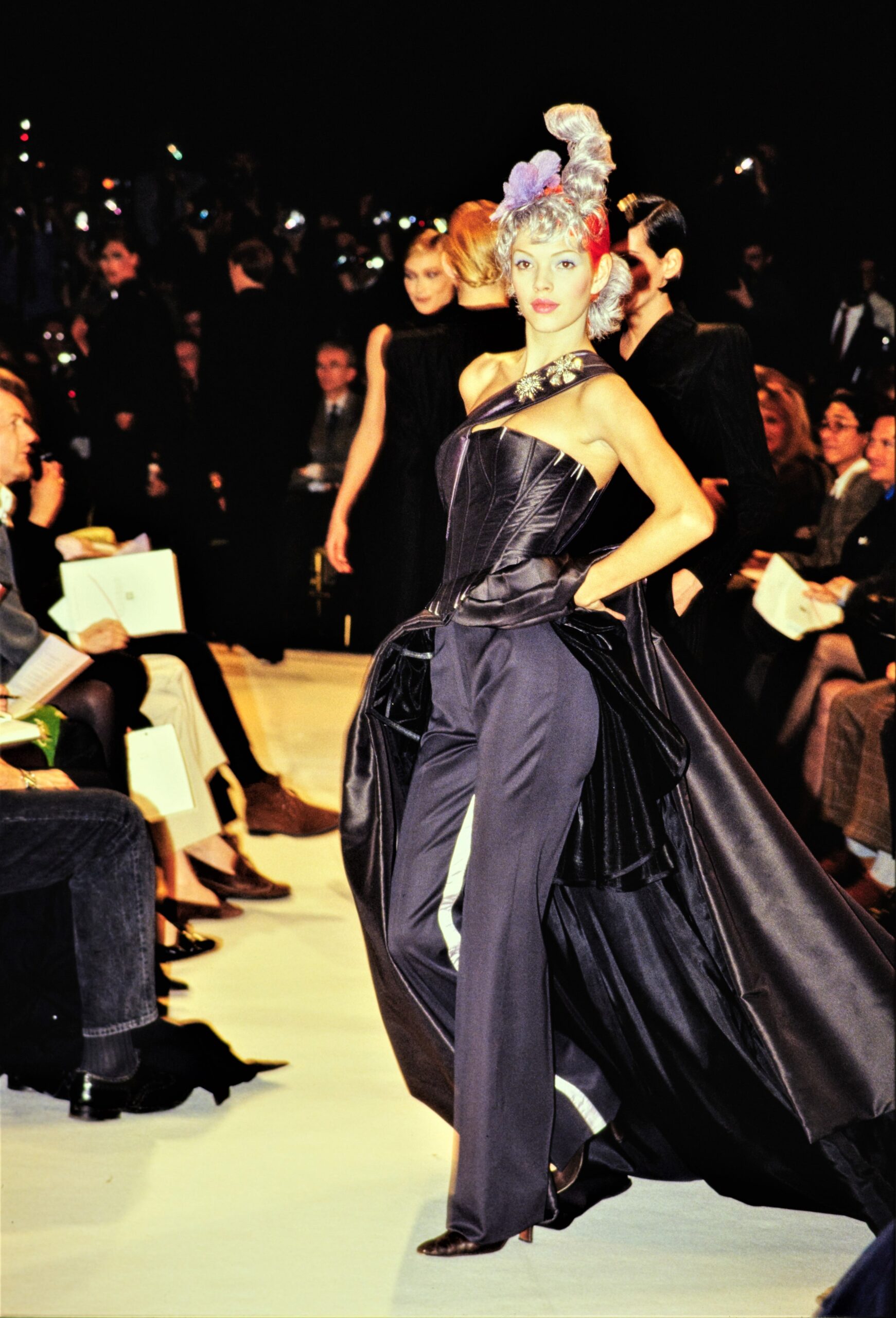 Givenchy S/S 96 Couture Look 5