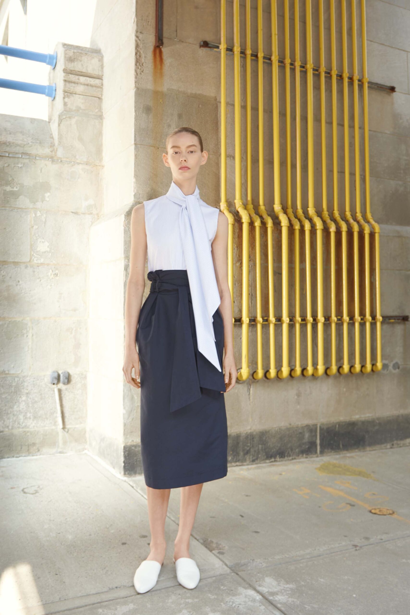 Gabriela Hearst Resort 17 Look 1