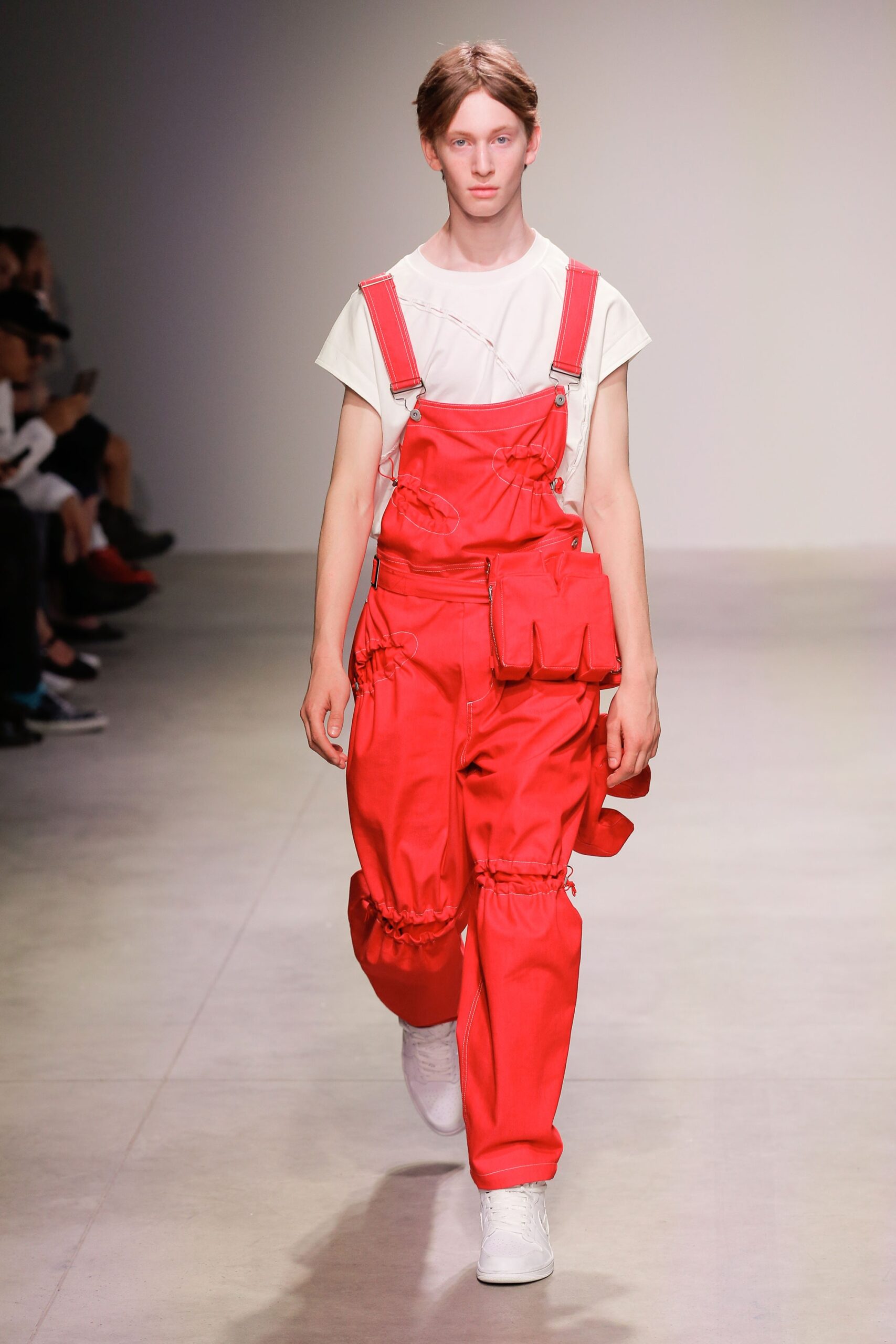 Feng Chen Wang S/S 18 Menswear Look 2