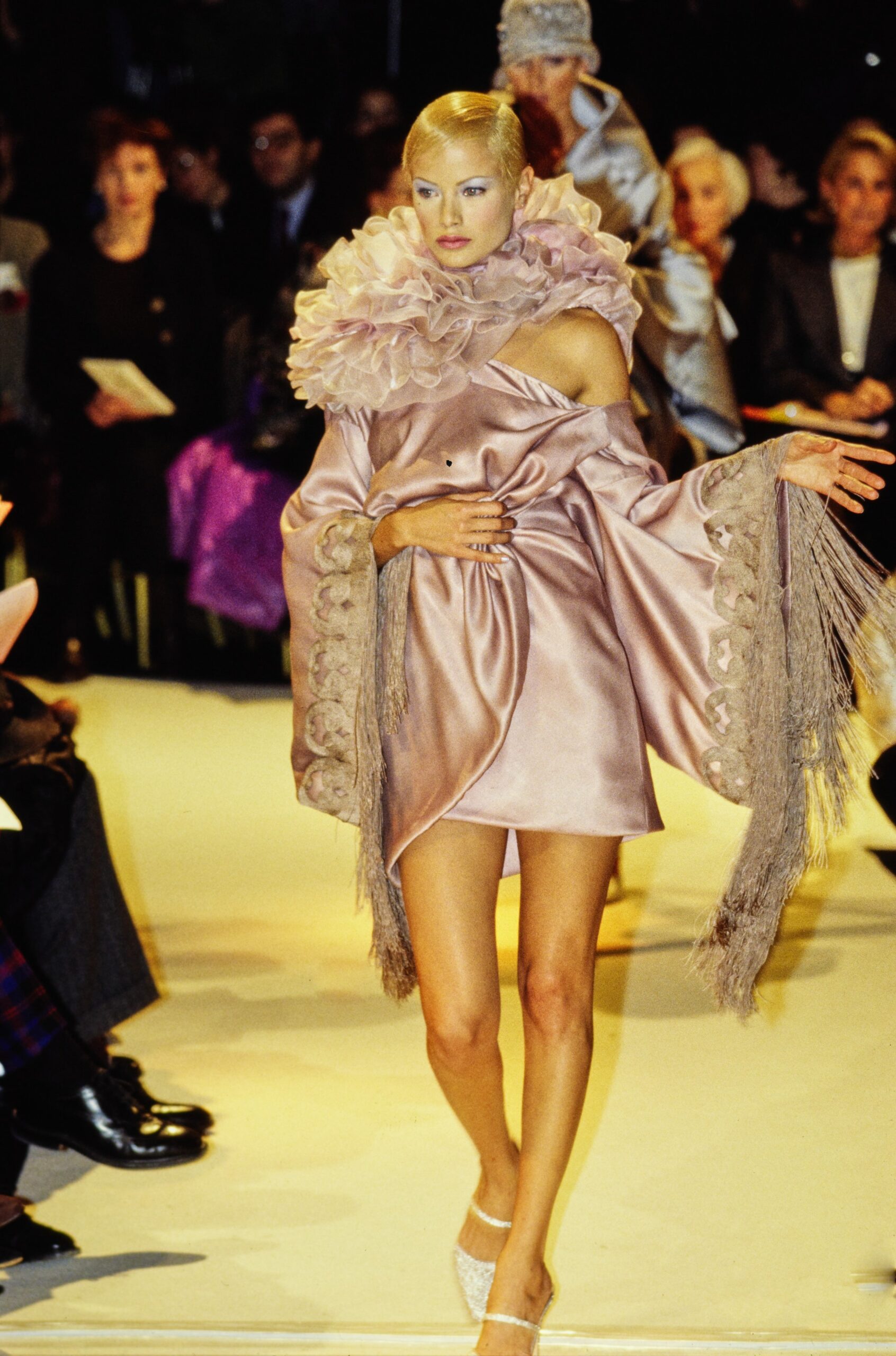 Givenchy S/S 96 Couture Look 27