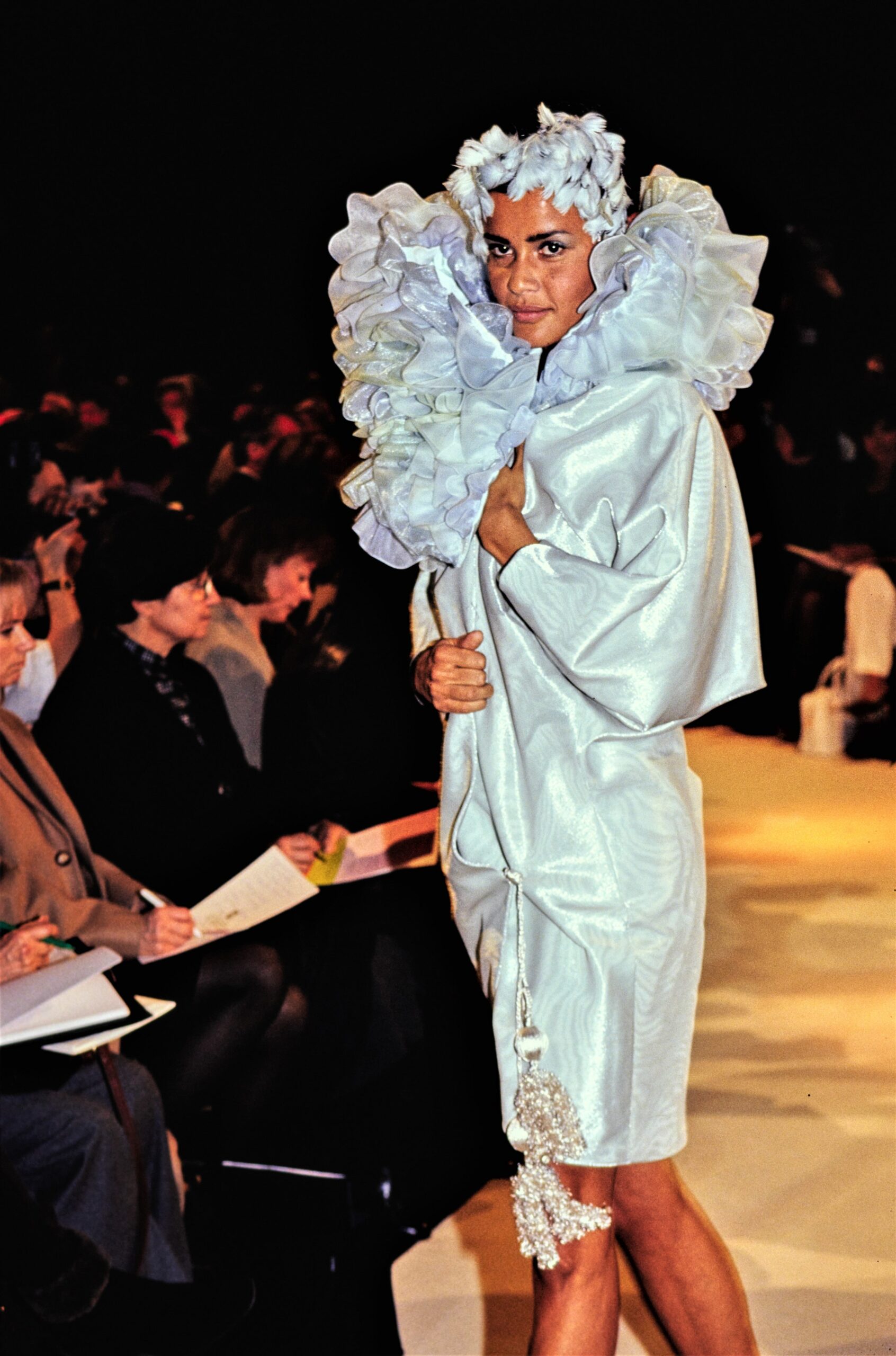 Givenchy S/S 96 Couture Look 32