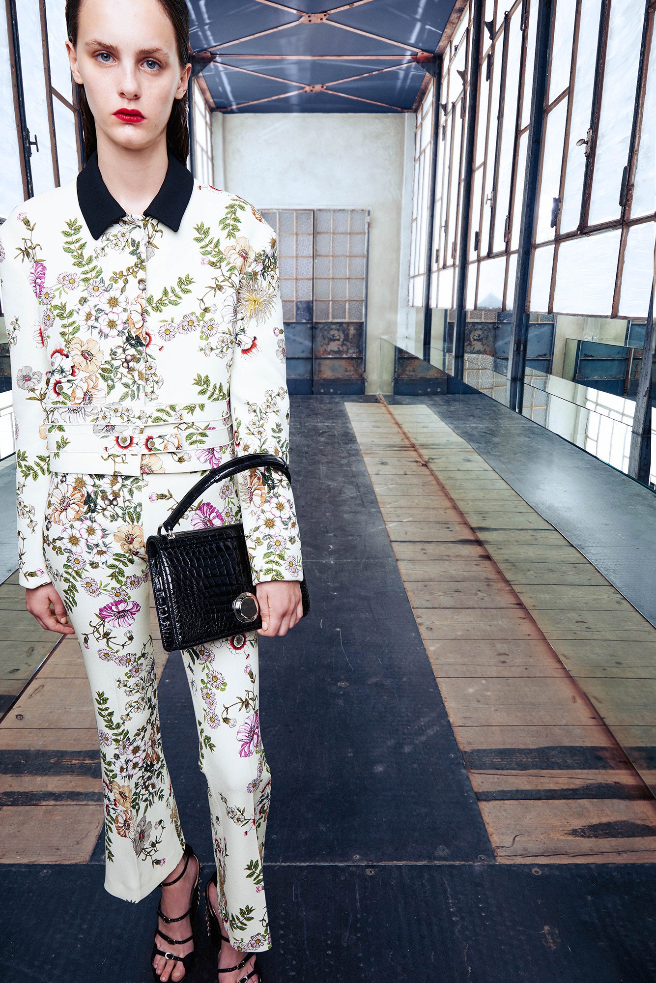 Giambattista Valli Resort 17 Look 4