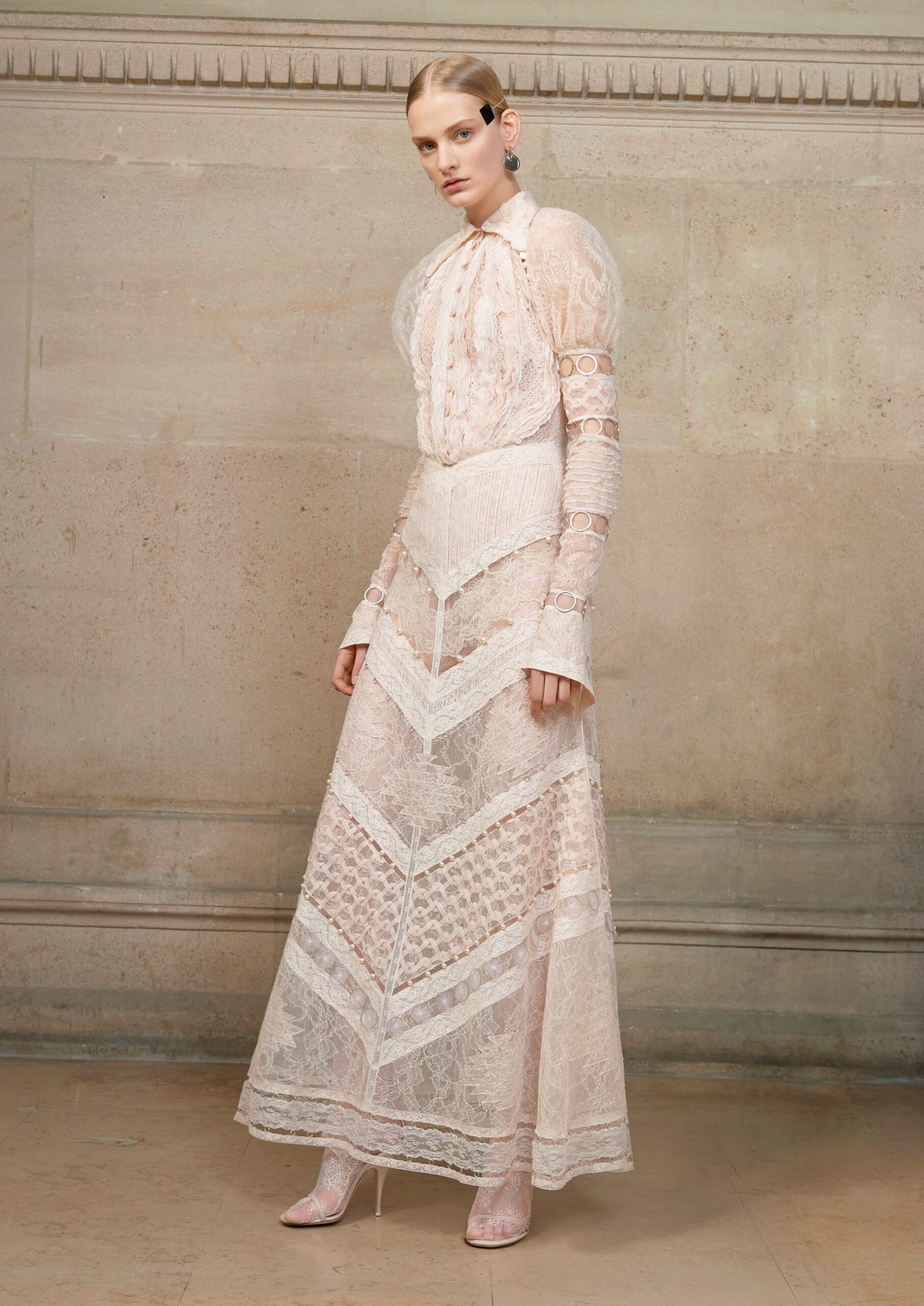 Givenchy S/S 17 Couture Look 4
