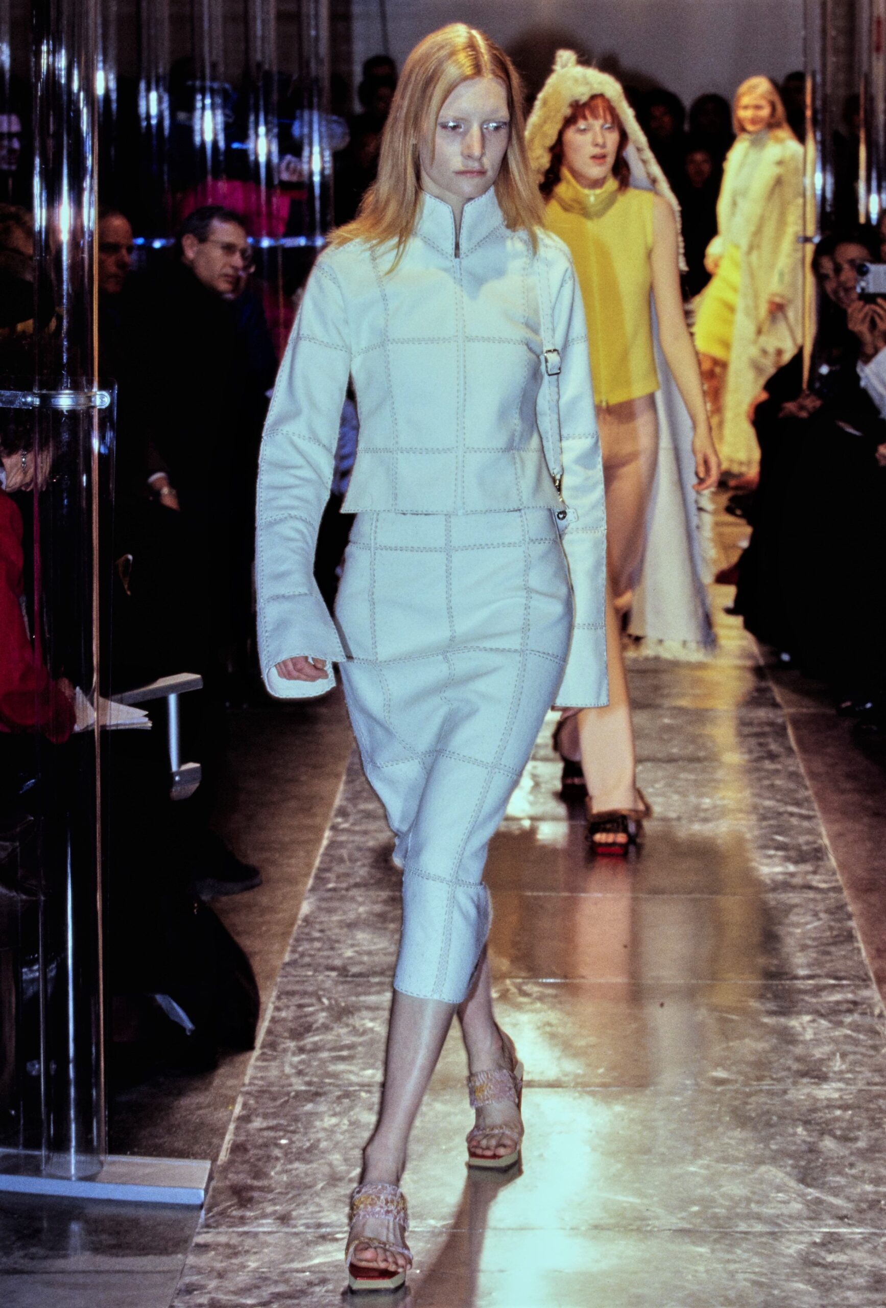 Fendi F/W 99 Look 43