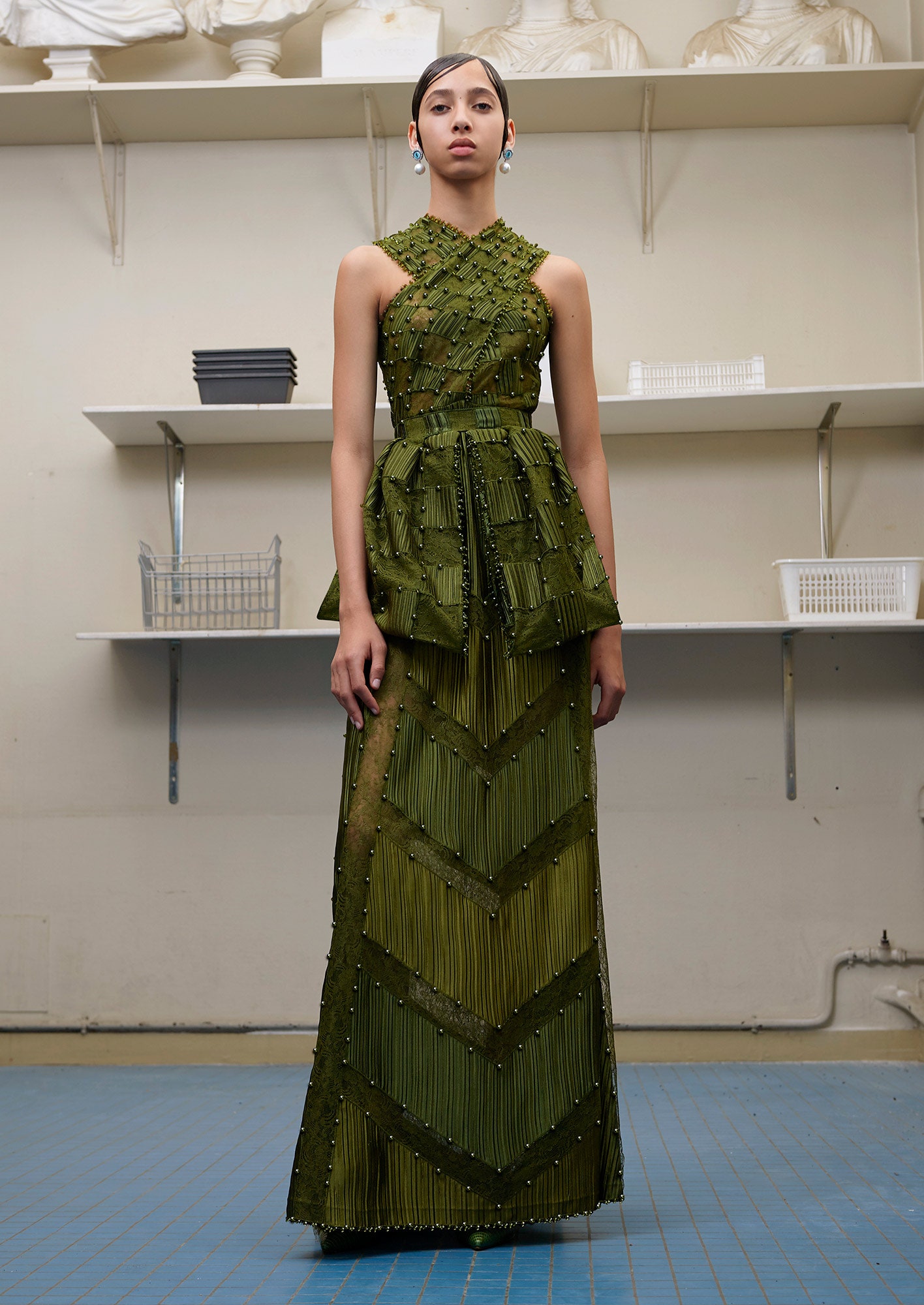 Givenchy F/W 16 Couture Look 6