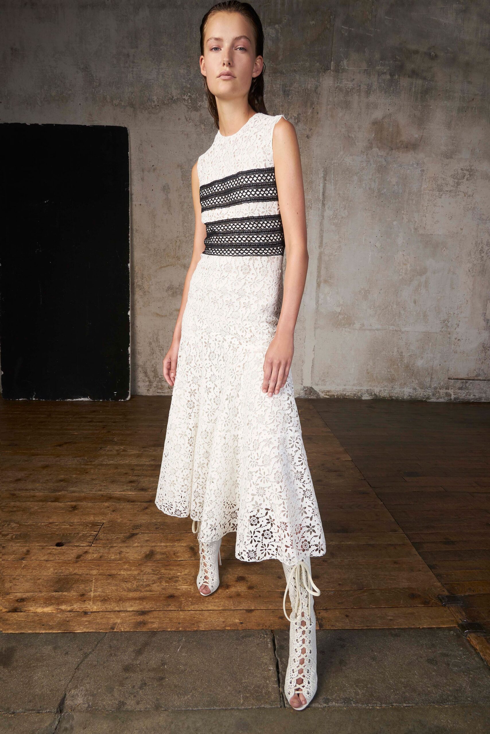Giambattista Valli Resort 18 Look 6
