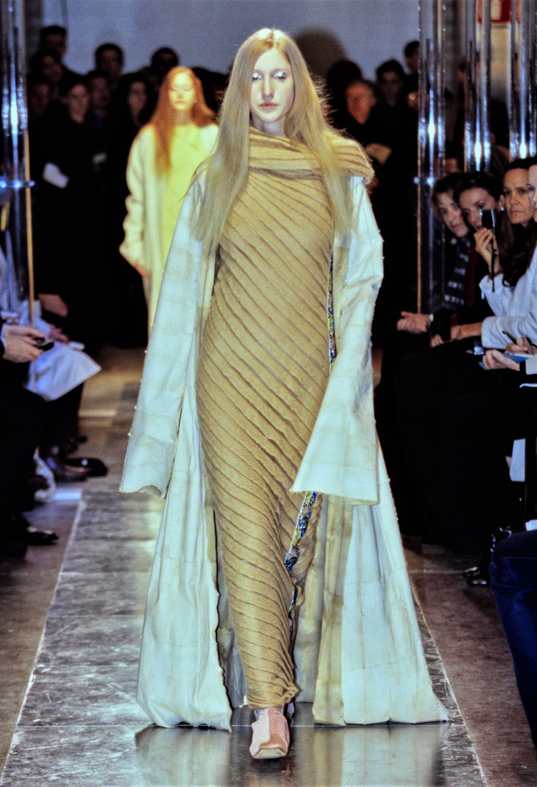 Fendi F/W 99 Look 75