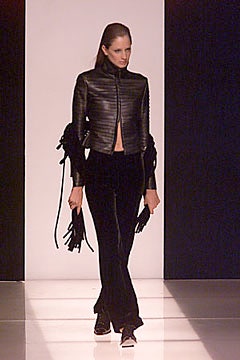 Giorgio Armani F/W 00 Look 6