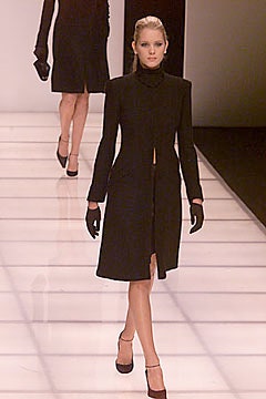 Giorgio Armani F/W 00 Look 18