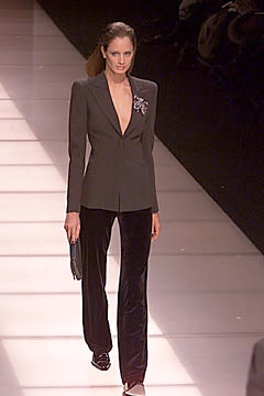 Giorgio Armani F/W 00 Look 27