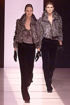 Giorgio Armani F/W 00 Look 32