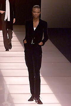 Giorgio Armani F/W 00 Look 45