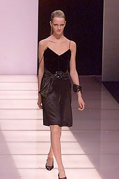 Giorgio Armani F/W 00 Look 47