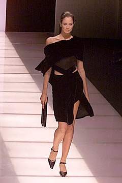 Giorgio Armani F/W 00 Look 49