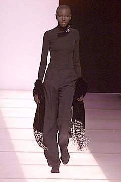 Giorgio Armani F/W 00 Look 54