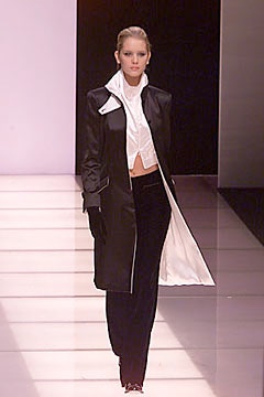 Giorgio Armani F/W 00 Look 57