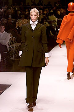 Gianfranco Ferré F/W 00 Look 10