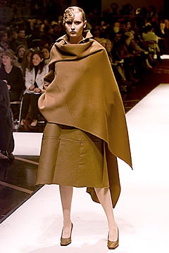 Gianfranco Ferré F/W 00 Look 18