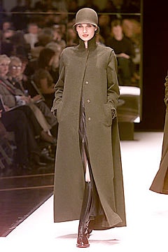 Gianfranco Ferré F/W 00 Look 22