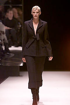 Gianfranco Ferré F/W 00 Look 30