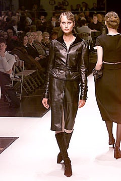 Gianfranco Ferré F/W 00 Look 37