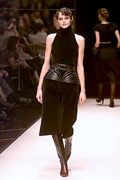 Gianfranco Ferré F/W 00 Look 38