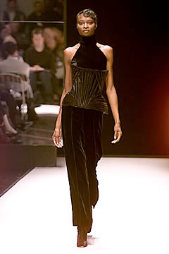 Gianfranco Ferré F/W 00 Look 40
