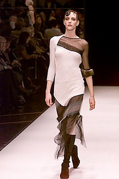 Gianfranco Ferré F/W 00 Look 43