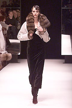 Gianfranco Ferré F/W 00 Look 49