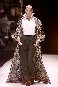 Gianfranco Ferré F/W 00 Look 52
