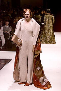 Gianfranco Ferré F/W 00 Look 58