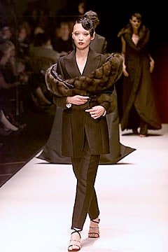 Gianfranco Ferré F/W 00 Look 72
