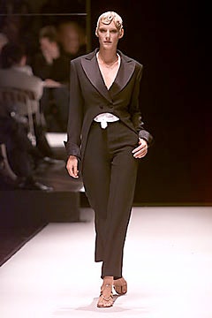 Gianfranco Ferré F/W 00 Look 79
