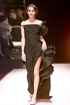 Gianfranco Ferré F/W 00 Look 82