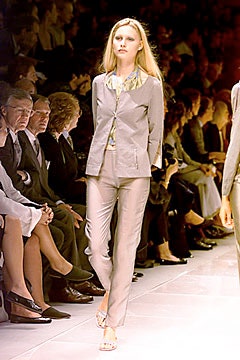 Giorgio Armani S/S 00 Look 16