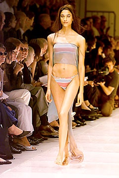 Giorgio Armani S/S 00 Look 72