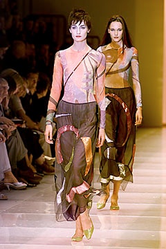 Giorgio Armani S/S 00 Look 118