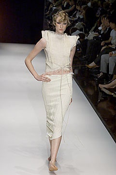 Gianfranco Ferré S/S 00 Look 19