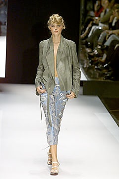 Gianfranco Ferré S/S 00 Look 44