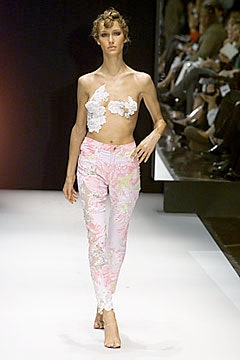 Gianfranco Ferré S/S 00 Look 53
