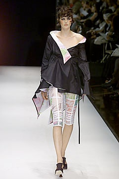 Gianfranco Ferré S/S 00 Look 57