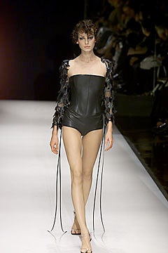 Gianfranco Ferré S/S 00 Look 71