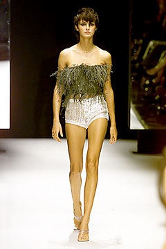 Gianfranco Ferré S/S 00 Look 75