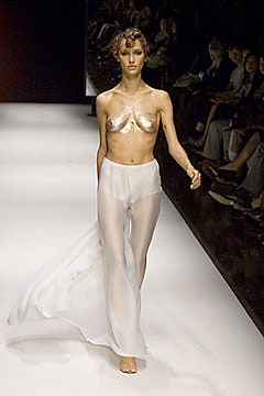 Gianfranco Ferré S/S 00 Look 81