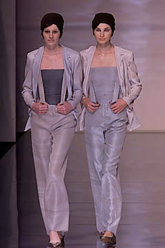 Giorgio Armani S/S 01 Look 16