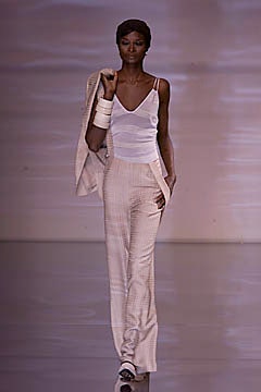 Giorgio Armani S/S 01 Look 21