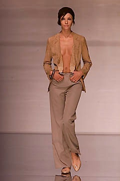 Giorgio Armani S/S 01 Look 23