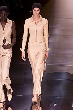 Giorgio Armani S/S 01 Look 26